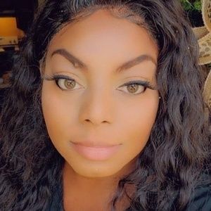 Meet your Posher, Antoinette